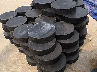 永仁县板式橡胶支座由若干层橡胶片与薄钢板经加压硫化